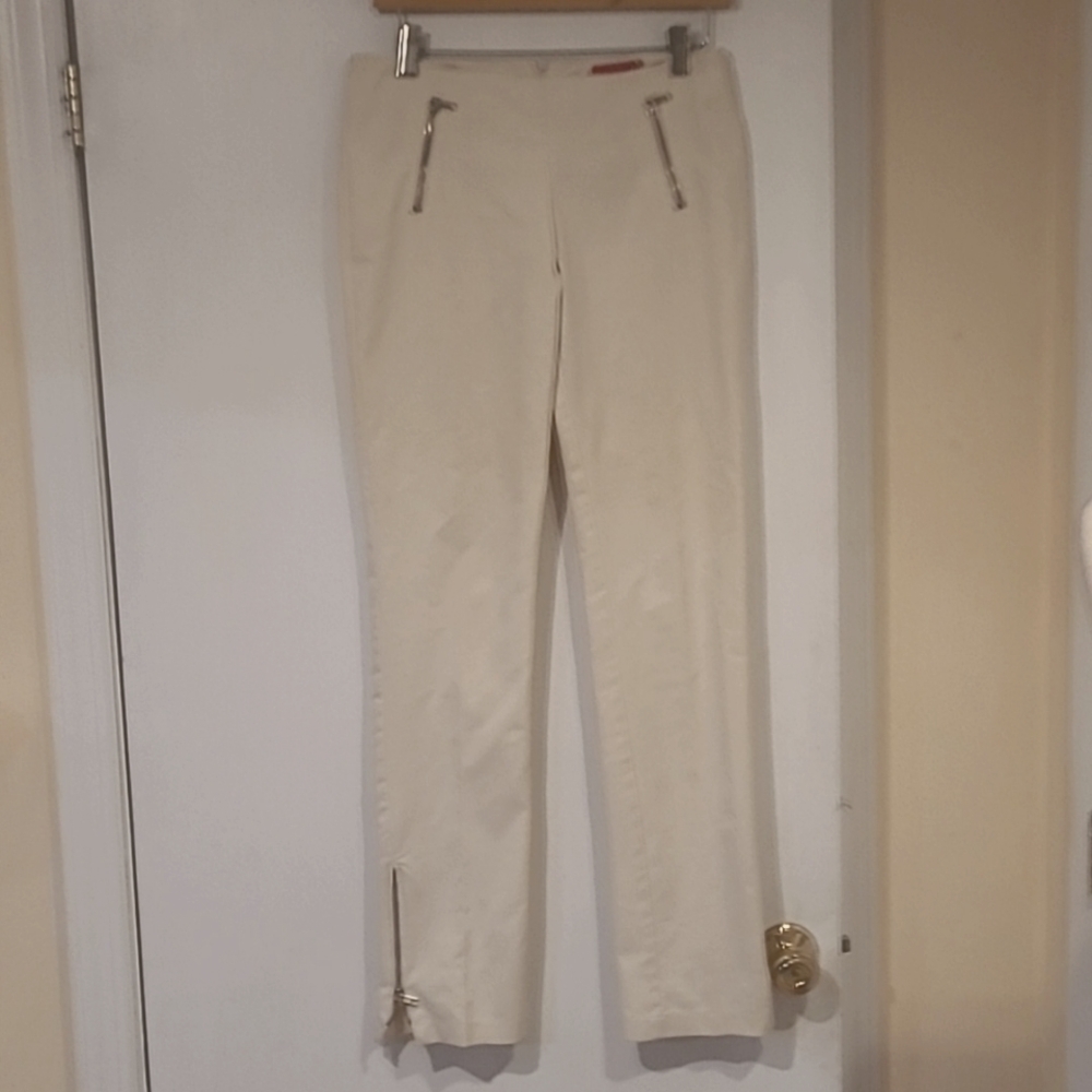 Lady's pants size 6